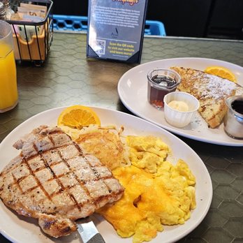 Two Chicks - Mmmmmm - Breakfast & Brunch Near Me - Reno, Nevada Two Chicks - Mmmmmm - Breakfast & Brunch Near Me - Reno, Nevada