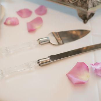 Riverside Reception & Conference Center - Cake Server Set Available From the Venue - Venues & Event Spaces Near Me - Geneva, Illinois Riverside Reception & Conference Center - Cake Server Set Available From the Venue - Venues & Event Spaces Near Me - Geneva, Illinois