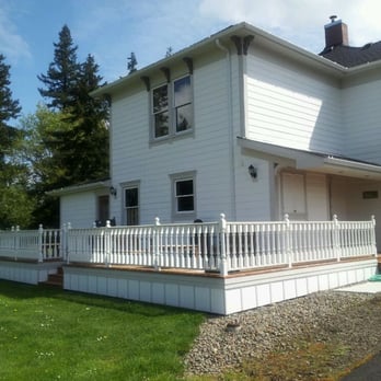 Pudding River Wine Cellars - The front house. Wine tasting is in the red barn. - Wineries Near Me - Salem, Oregon