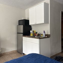 Stayable Suites - Kissimmee East - Kitchenette