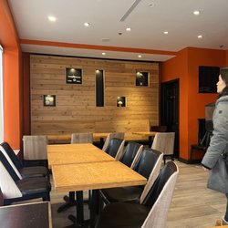 Cafe Leah - Tables