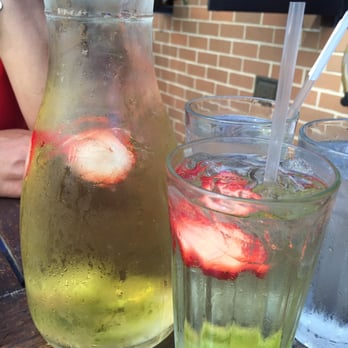 George's - Sangria - American Near Me - New York, New York George's - Sangria - American Near Me - New York, New York
