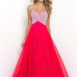 Bellas Bridal & ENS Tuxedos - Dance the night away in this Blush Prom original.