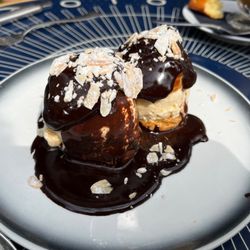 La Rotonde - Profiteroles
