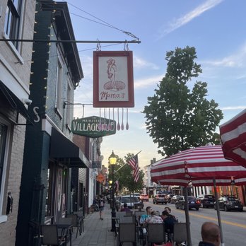 Mama’s on Main - Outside - Wine Bars Near Me - Covington, Kentucky