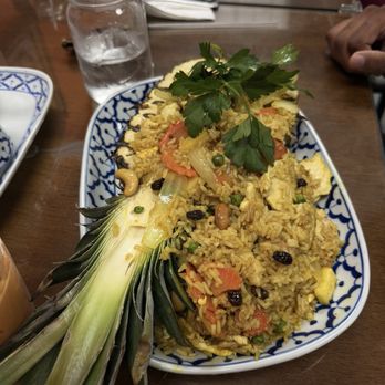 Thai Kitchen - Pineapple fried rice - Thai Near Me - Paducah, Kentucky Thai Kitchen - Pineapple fried rice - Thai Near Me - Paducah, Kentucky