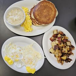 Eggs Up Grill - Pancakes, eggs (scrambled & fried) home fries & grits.