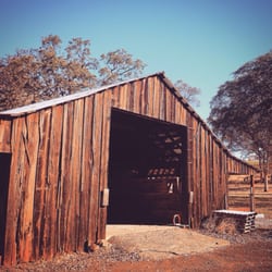 Sheridan Creek Outfitters - Rustic and elegance blending nicely!
