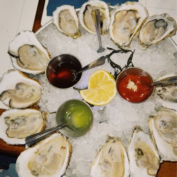 PB Catch - east coast Oyster Sampler - Seafood Near Me - Palm Beach, Florida PB Catch - east coast Oyster Sampler - Seafood Near Me - Palm Beach, Florida