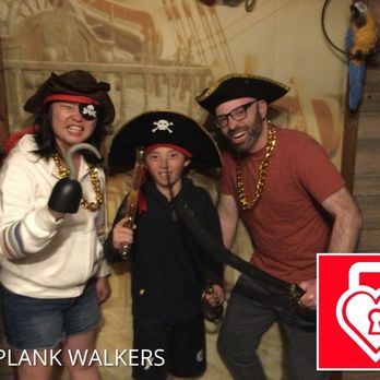 Escape Room Catalina - Photo op before entering - Escape Games Near Me - Avalon, California