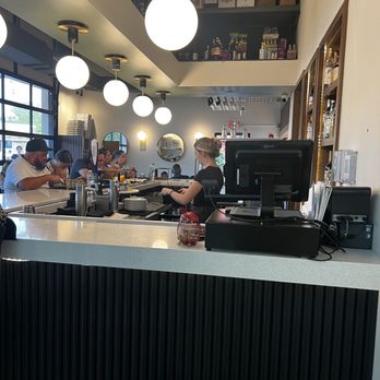 Pigzza - Bar area - Pizza Near Me - Orlando, Florida