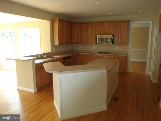 Kitchen remodel - After Customer moved in they wanted to replace their kitchen and give it an updated look. However estimate estimates were coming in between $50-$60,000 to completely replace the entire kitchen We had a solution that would save in thousands of dollars by keeping their old cabinets and painting them, updating the cabinet hardware and installed new countertops. Using a seven step process to refinish the cabinets to ensure durability, it is a great alternative option with less disruption and less than a traditional kitchen remodel, We created a custom closed box area above the cabinets with custom trim and crown molding. We gave the island an updated trim as well.
We saved Customer thousands and a absolutely love it Kitchen remodel - After Customer moved in they wanted to replace their kitchen and give it an updated look. However estimate estimates were coming in between $50-$60,000 to completely replace the entire kitchen We had a solution that would save in thousands of dollars by keeping their old cabinets and painting them, updating the cabinet hardware and installed new countertops. Using a seven step process to refinish the cabinets to ensure durability, it is a great alternative option with less disruption and less than a traditional kitchen remodel, We created a custom closed box area above the cabinets with custom trim and crown molding. We gave the island an updated trim as well.
We saved Customer thousands and a absolutely love it