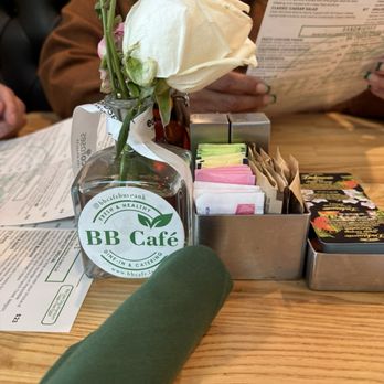 BB Cafe & Catering - Tablescape - Cafes Near Me - Burbank, California