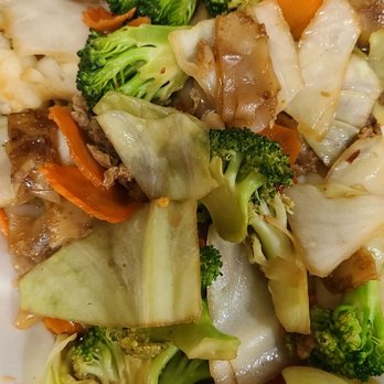 Thai Charlie's Restaurant - Pad see ew veggie to go - Thai Near Me - Port Orchard, Washington Thai Charlie's Restaurant - Pad see ew veggie to go - Thai Near Me - Port Orchard, Washington