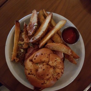 Daisies - Ham and Cheese - Pasta Shops Near Me - Chicago, Illinois Daisies - Ham and Cheese - Pasta Shops Near Me - Chicago, Illinois