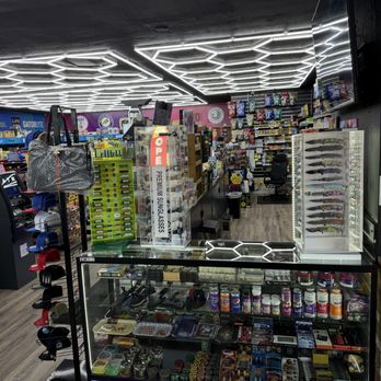 Top Notch Smoke & Market - Convenience Stores Near Me - Florence, Oregon Top Notch Smoke & Market - Convenience Stores Near Me - Florence, Oregon