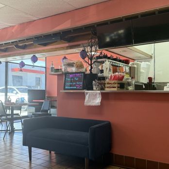 El Mora Restaurant - Decor and dinning room - Mexican Near Me - Palmdale, California El Mora Restaurant - Decor and dinning room - Mexican Near Me - Palmdale, California