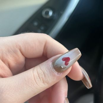 Kosmo Salon - Airbrush nail polish peeling off, improperly cured - Hair Salons Near Me - Corpus Christi, Texas