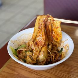 Oil Splashed Noodles