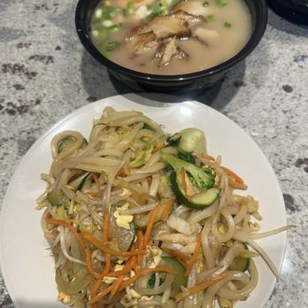 Midtown Noodles & Grill - Barbeque Near Me - Tallahassee, Florida