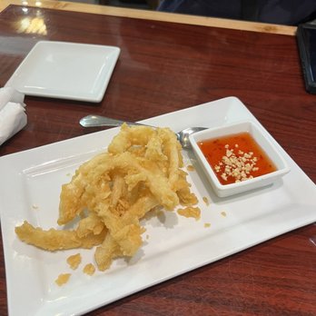 Mae Ploy's Thai Restaurant - Calamari - Thai Near Me - Lebanon, Ohio
