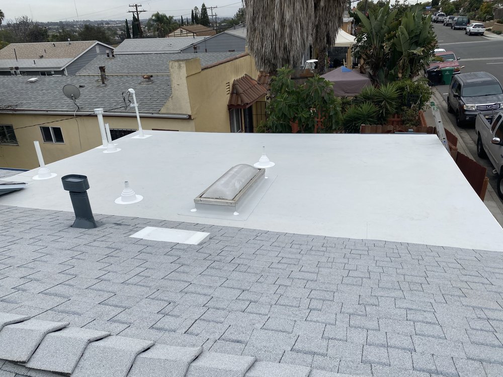 Slide of Sun Diego Roofing