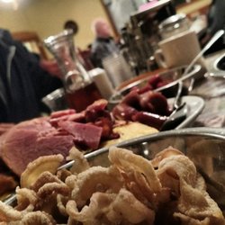 Cabane à Sucre au Milieu des Champs - Chu plein!