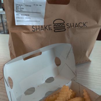 Shake Shack The Fashion Mall at Keystone - Burgers Near Me - Indianapolis, Indiana Shake Shack The Fashion Mall at Keystone - Burgers Near Me - Indianapolis, Indiana