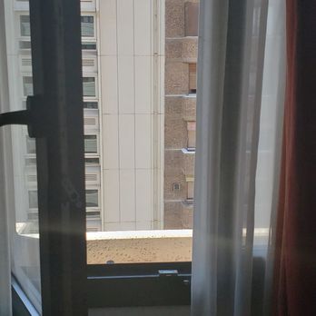 H10 Tribeca - Hotel windows open in Europe. Lol - Hotels Near Me - Madrid, M