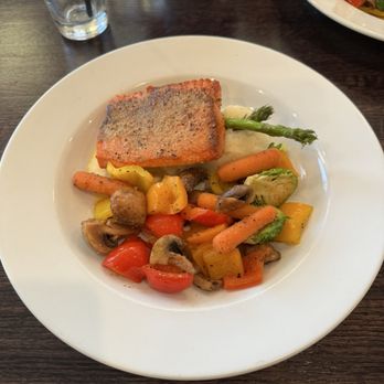 Green’s Bar & Grill - Alaska Salmon - New American Near Me - Fairbanks, Alaska Green’s Bar & Grill - Alaska Salmon - New American Near Me - Fairbanks, Alaska