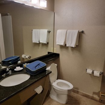 Century Hotel - Basic bathroom. - Hotels Near Me - Tualatin, Oregon Century Hotel - Basic bathroom. - Hotels Near Me - Tualatin, Oregon