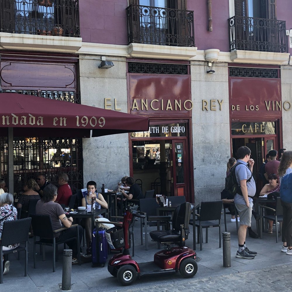 El Anciano Rey de los Vinos - Outside Patio - Wine Bars Near Me - Madrid, M El Anciano Rey de los Vinos - Outside Patio - Wine Bars Near Me - Madrid, M