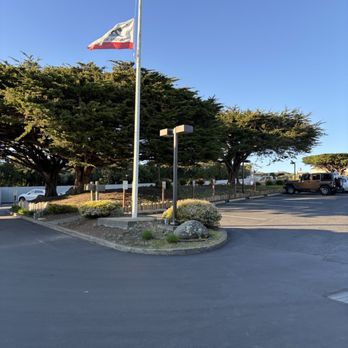 Bluewater Lounge - Parking - New American Near Me - Bodega Bay, California