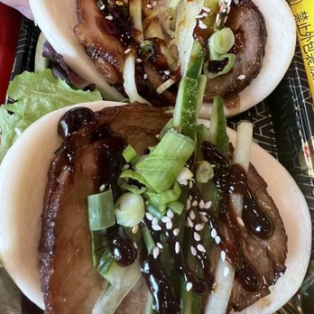Domoishi - Steamed bun叉烧猪肉包 - Asian Fusion Near Me - Rockville, Maryland