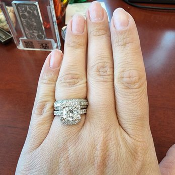 DIamonds N Colors - Jewelry Near Me - Las Vegas, Nevada