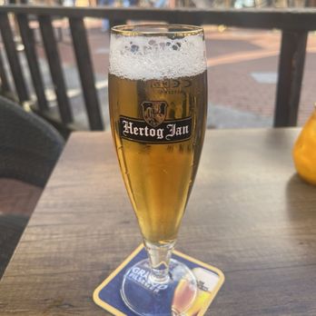 Grand Cafe Central - Coffee & Tea Near Me - Eindhoven, New Brunswick