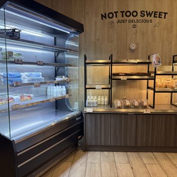 Sunmerry Bakery - Coffee & Tea Near Me - Edison, New Jersey