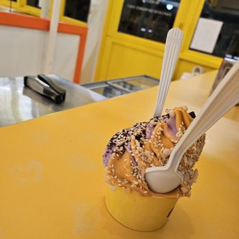 Morgenstern's - Thai ice tea and ube - Ice Cream & Frozen Yogurt Near Me - New York, New York Morgenstern's - Thai ice tea and ube - Ice Cream & Frozen Yogurt Near Me - New York, New York