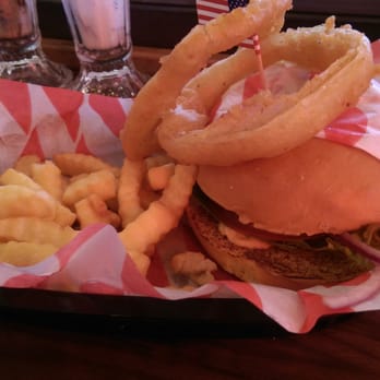 Infamous Diner - Mac cheese burger - New American Near Me - Manchester, XGM Infamous Diner - Mac cheese burger - New American Near Me - Manchester, XGM
