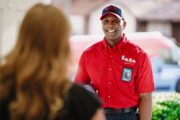 Mr Roofer of Gainesville Logo