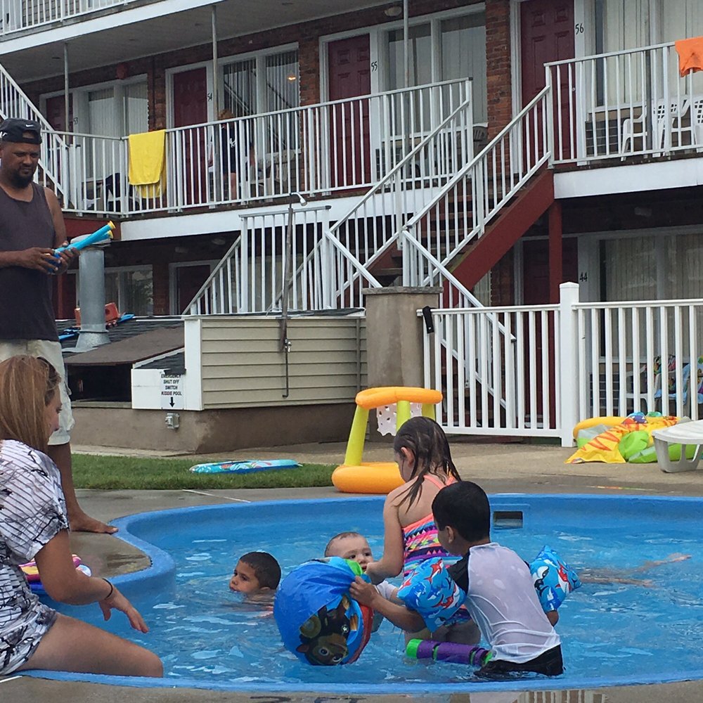 Hershey Motel - Kiddie pool - Hotels Near Me - Seaside Heights, New Jersey