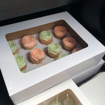 Dana's Cake Shoppe - Cupcakes Near Me - Leesburg, Virginia Dana's Cake Shoppe - Cupcakes Near Me - Leesburg, Virginia
