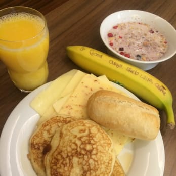 Hampton by Hilton Berlin City West - Breakfast pancakes, banana with good morning wishes!! - Hotels Near Me - Berlin, BE