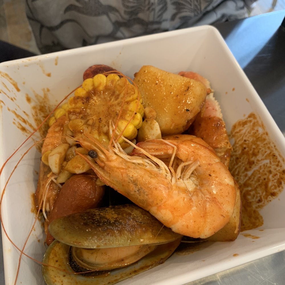 Feast - $20 combo - Hong Kong Style Cafe Near Me - Davis, California Feast - $20 combo - Hong Kong Style Cafe Near Me - Davis, California