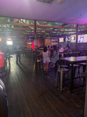 THE RAILHOUSE by null