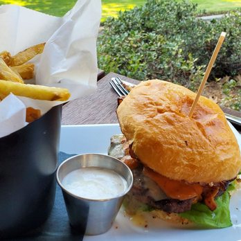 Oscar's Brewing Company - Obc burger with white cheddar and crispy bacon - American Near Me - Temecula, California Oscar's Brewing Company - Obc burger with white cheddar and crispy bacon - American Near Me - Temecula, California