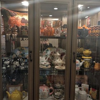 White Pines Estate - a display case full of china - Tea Rooms Near Me - Berkeley Springs, West Virginia White Pines Estate - a display case full of china - Tea Rooms Near Me - Berkeley Springs, West Virginia