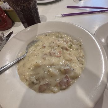 Main Street Café - Clam Chowder - Coffee & Tea Near Me - Stockbridge, Massachusetts
