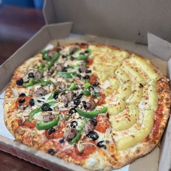 Fat Tomato Pizza - Pizza Near Me - Los Angeles, California Fat Tomato Pizza - Pizza Near Me - Los Angeles, California