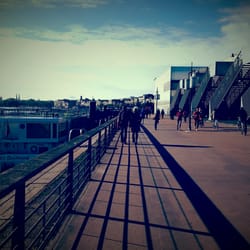 Quai des Chartrons - Les quais... encore calmes
